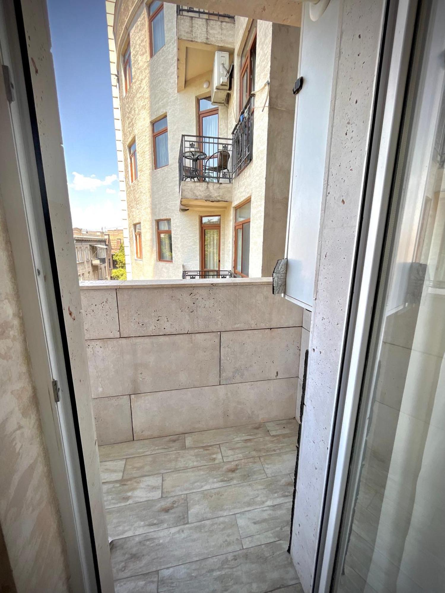 Central Apartment Tbilisi Ngoại thất bức ảnh