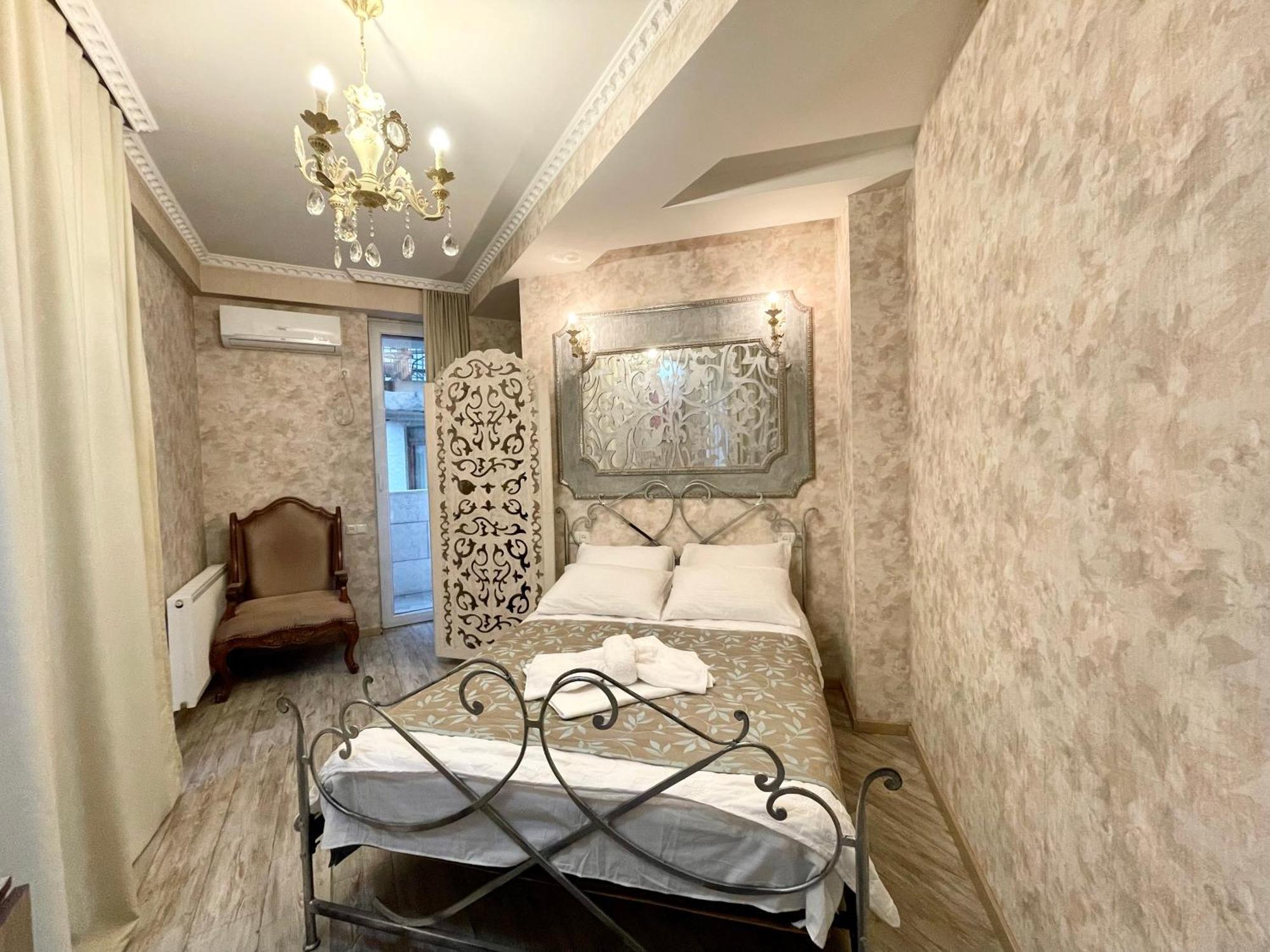 Central Apartment Tbilisi Ngoại thất bức ảnh